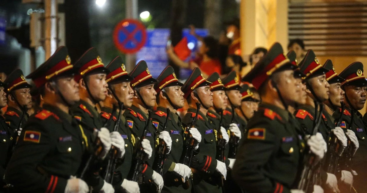 View - Cận cảnh quân đội Nga, Lào và Campuchia hợp luyện diễu binh 2/9 | Báo Tri thức và Cuộc sống - TIN TỨC PHỔ BIẾN KIẾN THỨC 24H
