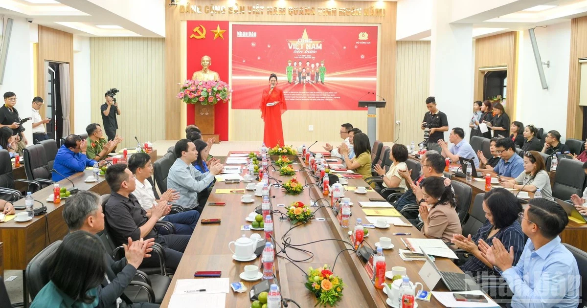 "Cùng Việt Nam tiến bước": Lan tỏa những giá trị chưa từng có tiền lệ