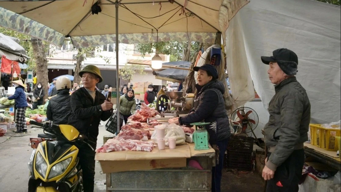 Gallery - Chợ cóc, chợ tạm ở Hà Nội trước ngày 30/1 | Báo Tri thức và Cuộc sống - TIN TỨC PHỔ BIẾN KIẾN THỨC 24H