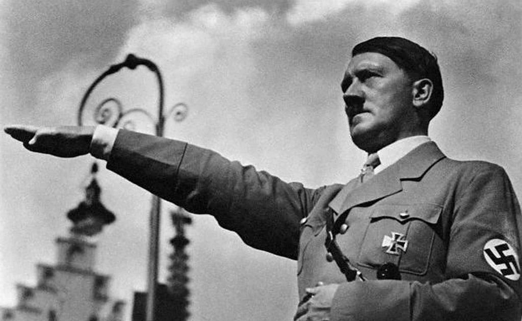 Hitler đã thâu tóm quyền chỉ huy quân đội Đức như thế nào? | Báo Tri ...