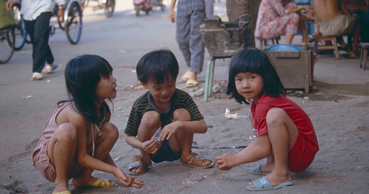 Ảnh hiếm hé lộ tuổi thơ trẻ em Sài Gòn năm 1993