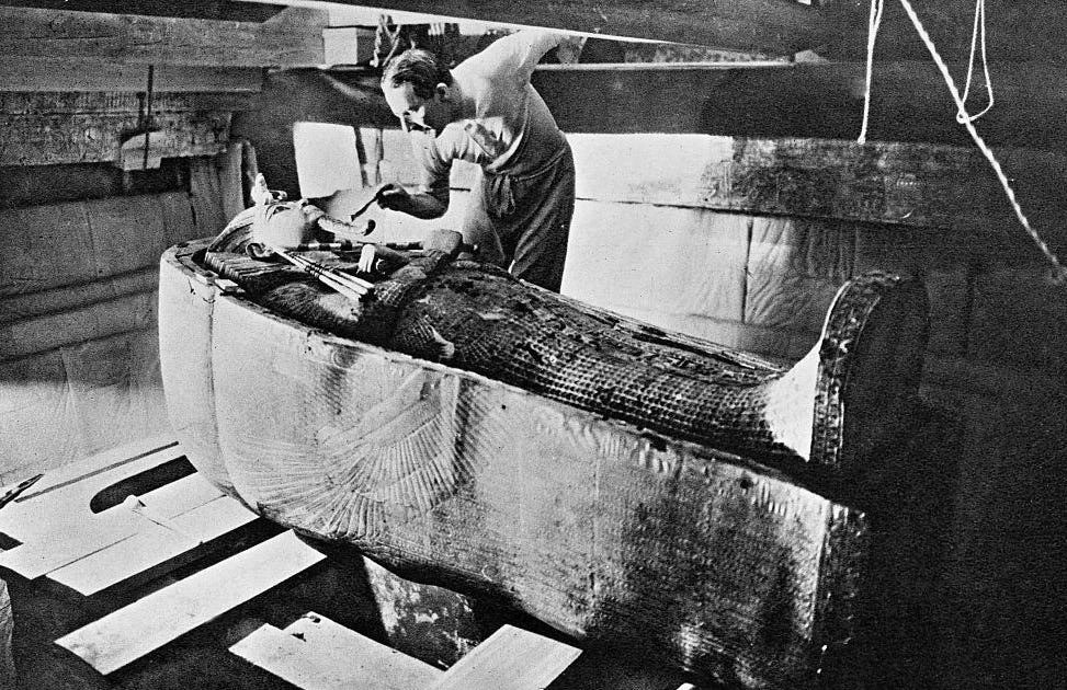 View - Bậc thang bí ẩn lộ ra dưới cát, mở đường tới lăng mộ pharaoh | Báo Tri thức và Cuộc sống - TIN TỨC PHỔ BIẾN KIẾN THỨC 24H