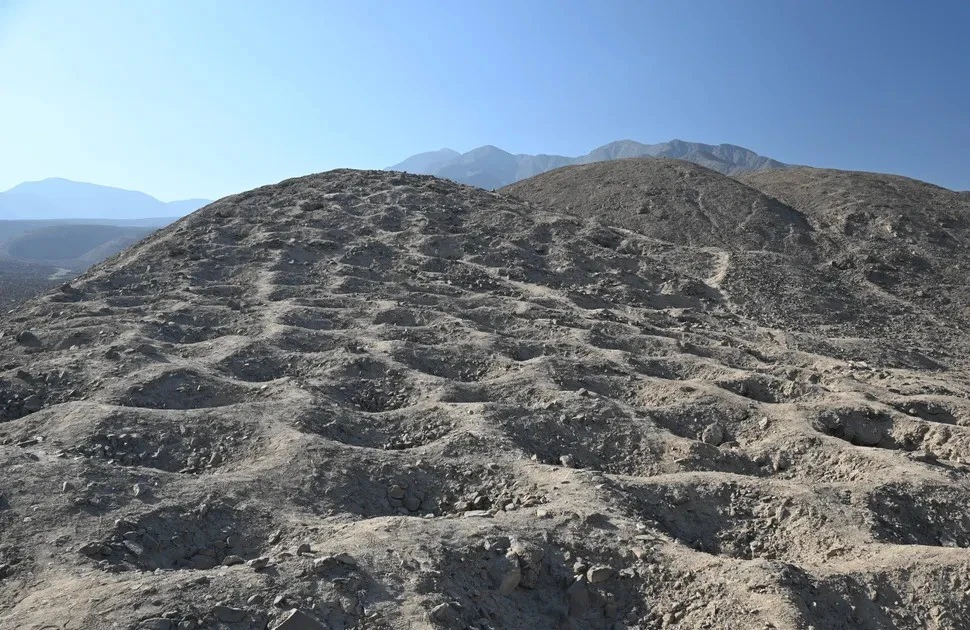 View - Lời giải cho hơn 5.000 hố bí ẩn hàng thế kỷ ở Andes | Báo Tri thức và Cuộc sống - TIN TỨC PHỔ BIẾN KIẾN THỨC 24H