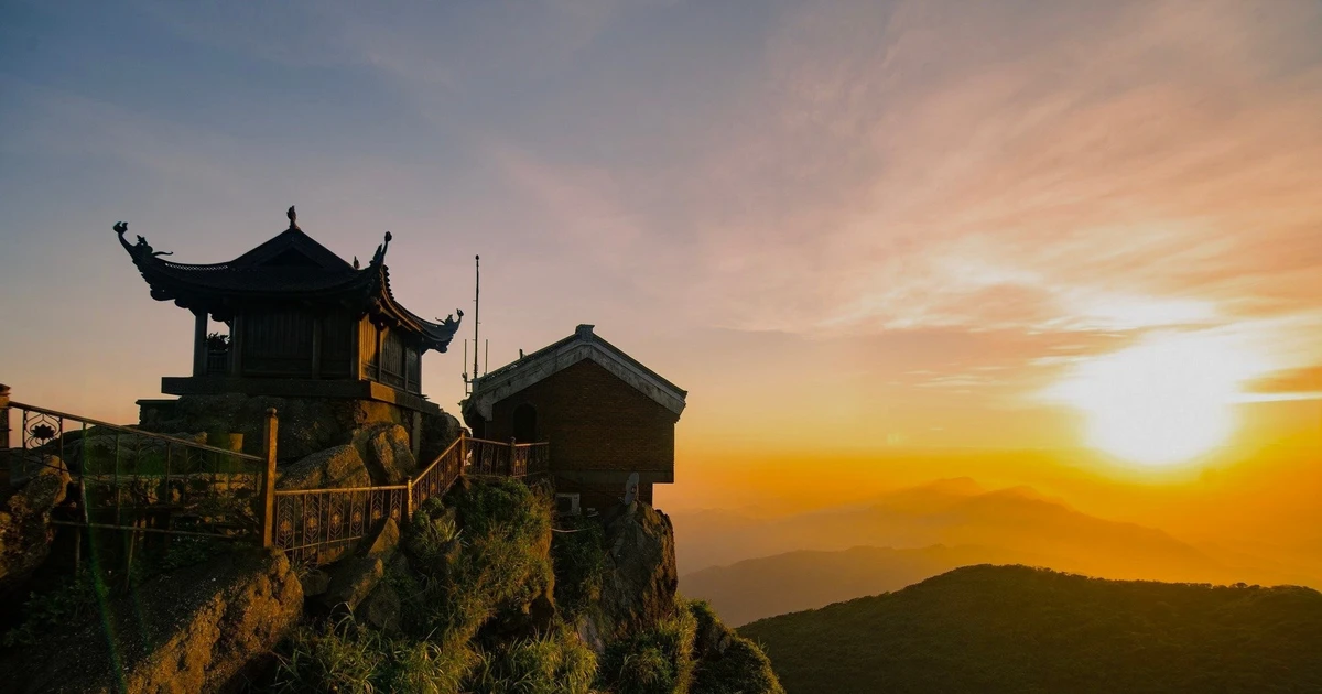 Gallery - Yên Tử miễn phí vé tham quan 3 năm, kích cầu du lịch tâm linh | Báo Tri thức và Cuộc sống - TIN TỨC PHỔ BIẾN KIẾN THỨC 24H