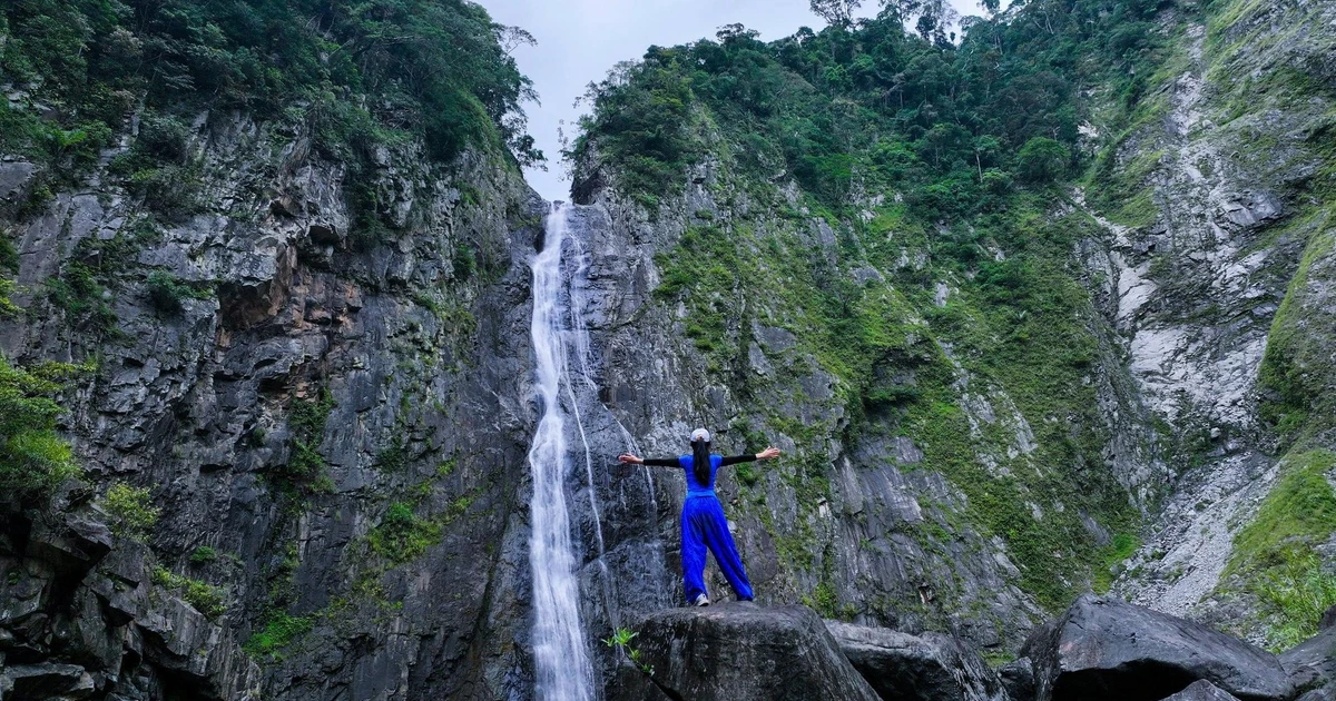 View - Thác Hùng Ngàn hoang sơ ẩn mình giữa rừng Quảng Ngãi, hút khách mê trekking | Báo Tri thức và Cuộc sống - TIN TỨC PHỔ BIẾN KIẾN THỨC 24H