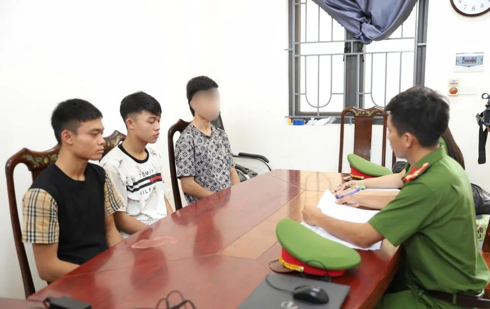 Bắt nhóm “đạo chích” phá két trộm tiền trong nhà thờ ở Hà Tĩnh