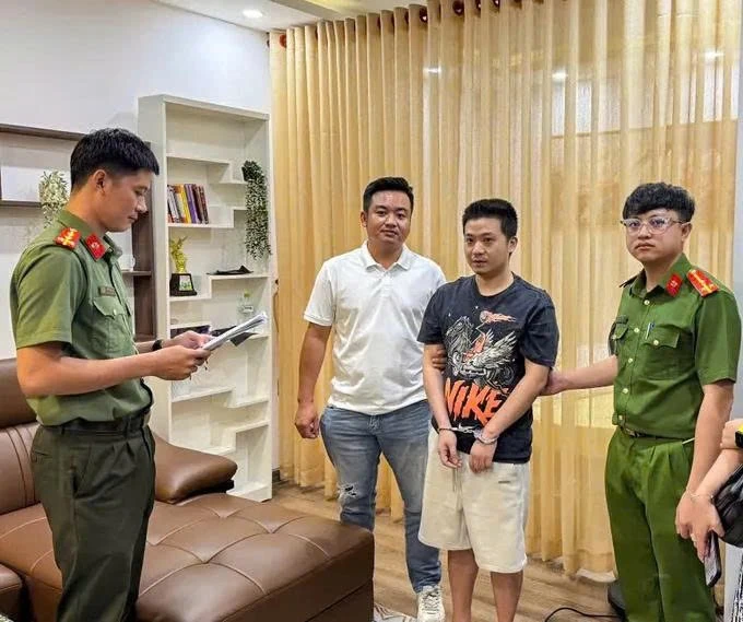 Đối tượng bị Interpol truy nã “sa lưới” ở Khánh Hoà
