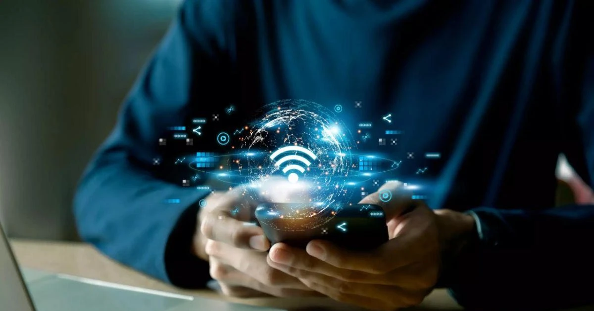 Sinh viên Iran được cấp bằng sáng chế mạng Internet khinh khí cầu