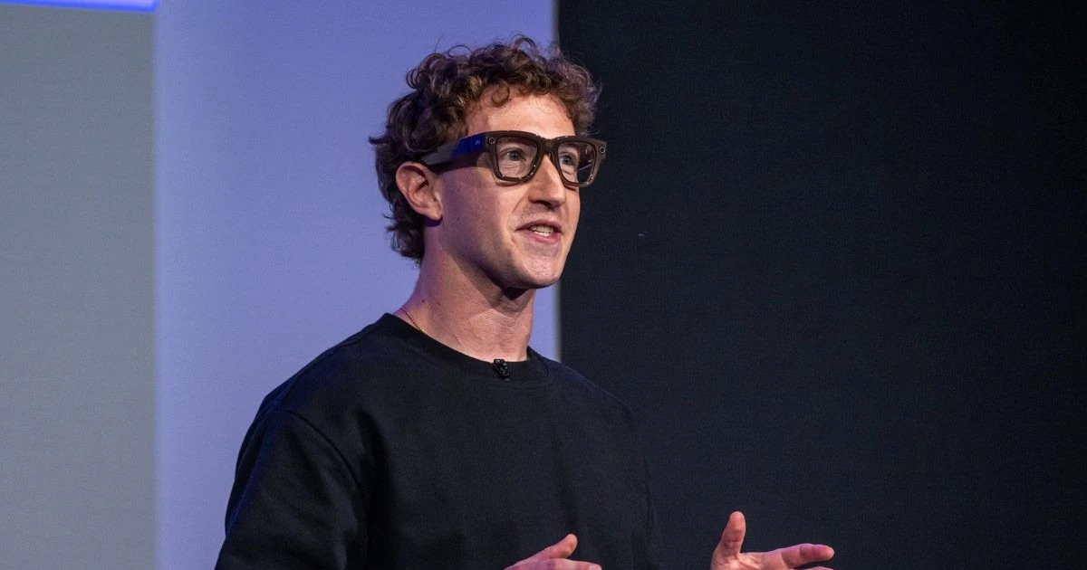 Ray-Ban 'đơ cứng' buổi ra mắt khiến Zuckerberg muối mặt, đổ lỗi cho Wifi