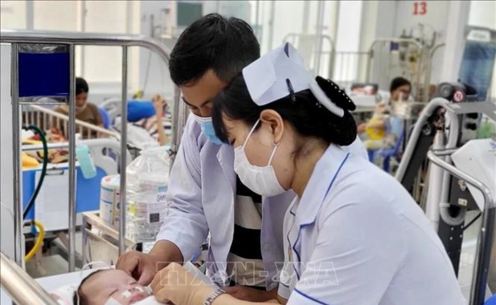 Sinh đủ 2 con trước 35 tuổi được hỗ trợ 5 triệu đồng