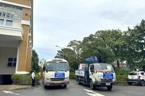 Đội xung kích điện lực Huế lên đường hỗ trợ Quảng Trị.