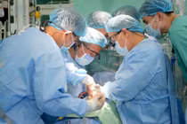 Thành công ghép tim xuyên Việt tại Huế cứu sống bệnh nhân 45 tuổi