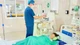 Bé gái ở Ninh Bình bị rắn độc chui từ điều hòa ra cắn