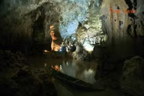Kỳ thú hang động xuyên thủy đẹp bậc nhất thế giới của Việt Nam