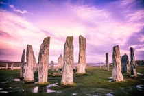 Cận cảnh vòng tròn đá 5.000 tuổi, bí ẩn hơn cả Stonehenge 