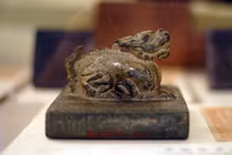 Cuộc tranh ngôi trong hoàng tộc làm triều đình Lê sơ tan nát