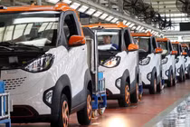 Kinh nghiệm chuyển đổi từ xe xăng sang xe điện ở các quốc gia