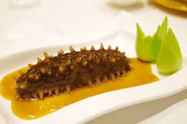 Sinh vật 400 triệu tuổi phun nội tạng ra ngoài để... tự vệ