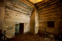 Tận mục mộ đá gần 5.000 tuổi chứa đầy văn tự cổ 