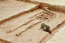 Hiện vật bí hiểm ở ngoại thành Hà Nội khiến giới khảo cổ xôn xao