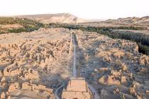 Tàn tích thành phố đất nện cổ nhất thế giới trên Con đường tơ lụa