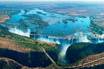 Choáng ngợp 'Khói sấm sét', kỳ quan hùng vĩ nhất châu Phi