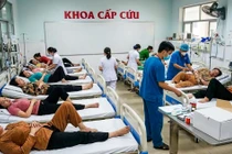 An Giang: 97 người ngộ độc sau khi ăn bánh bông lan trứng muối