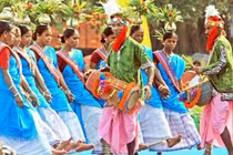 Văn hóa độc đáo của tộc người nói ngôn ngữ lạ, chữ viết có 1-0-2 ở Ấn Độ 