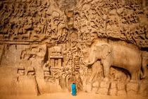 Kiệt tác quần thể đền thờ ngàn tuổi tạc từ đá cực tinh xảo