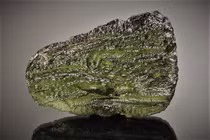 Khoáng vật lạ hình thành khi thiên thạch lao vào Trái Đất 