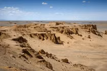 Đột nhập kho báu khổng lồ vô giá ở sa mạc lớn nhất châu Á 