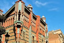 Điểm danh 7 công trình kiến trúc huyền thoại của thiên tài Gaudí ở Barcelona 