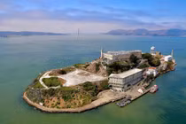 Vụ vượt ngục trót lọt duy nhất ở nhà tù khét tiếng Alcatraz 