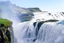 Cảnh sắc choáng ngợp ở thác nước hùng vĩ nhất xứ Băng Đảo 