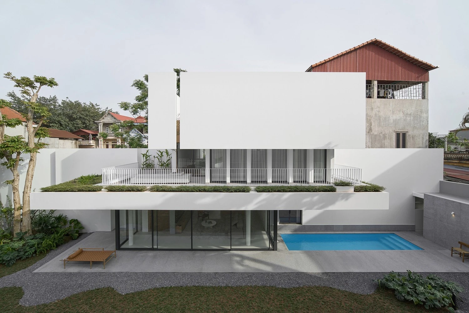 Báo Mỹ ca tụng biệt thự hình chữ T độc đáo tại Hà Nội