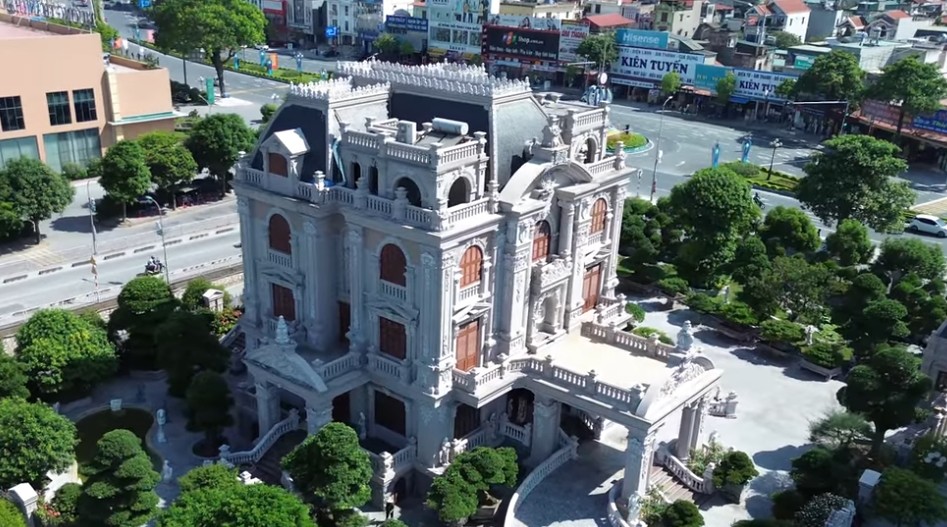 View - Dinh thự triệu đô gây sốt tại Hà Nam | Báo Tri thức và Cuộc sống - TIN TỨC PHỔ BIẾN KIẾN THỨC 24H