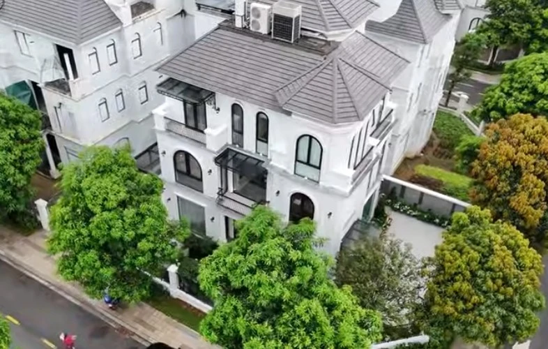 Biệt thự trăm tỷ xa hoa như resort giữa trung tâm Hà Nội 