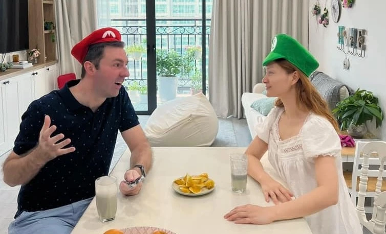 Bên trong căn hộ của Lan Phương và chồng Tây trước khi ly thân