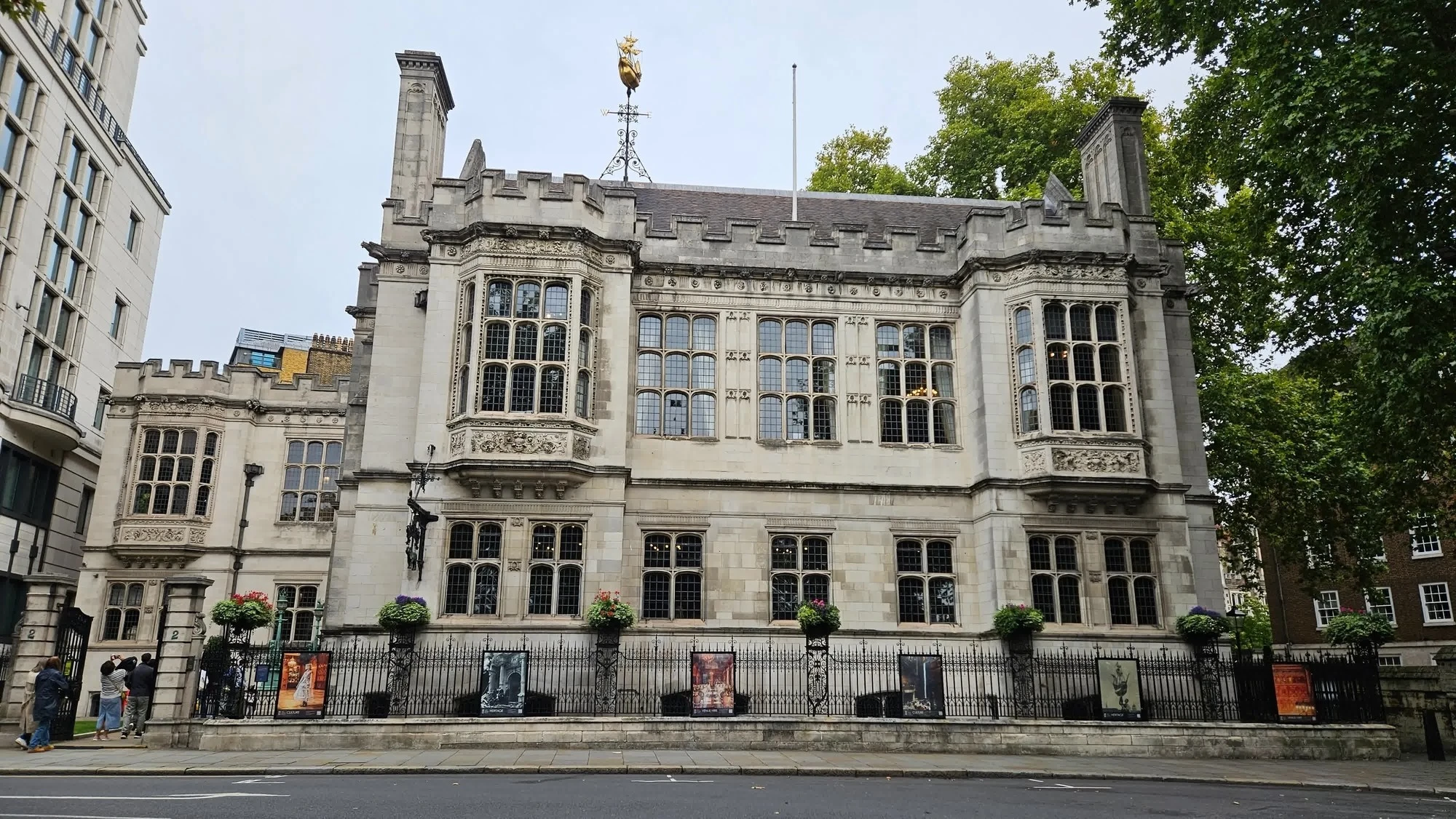 View - Kiến trúc độc đáo trong biệt thự cổ nơi Tiên Nguyễn chụp ảnh cưới | Báo Tri thức và Cuộc sống - TIN TỨC PHỔ BIẾN KIẾN THỨC 24H