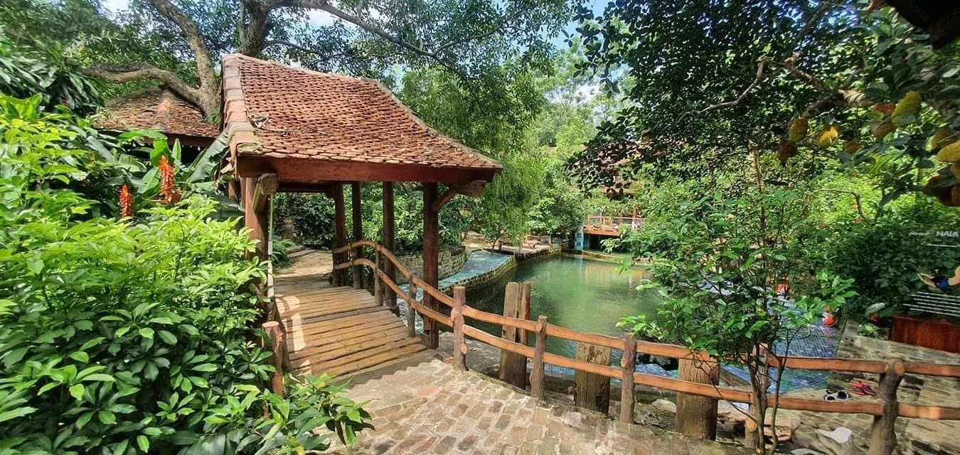 Khu nghỉ dưỡng của gia đình Nàng Mơ có gì mà rao bán 120 tỷ?