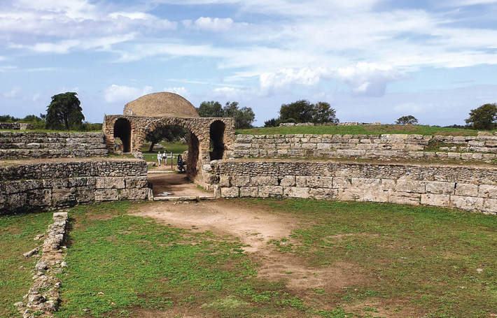 Khi tiến hành khai quật ở Paestum, miền nam nước Ý, các chuyên gia đến từ trường Đại học Oxford bất ngờ tìm thấy một công trình tàn tích cổ xưa kỳ lạ. Ảnh: @Đại học Oxford.