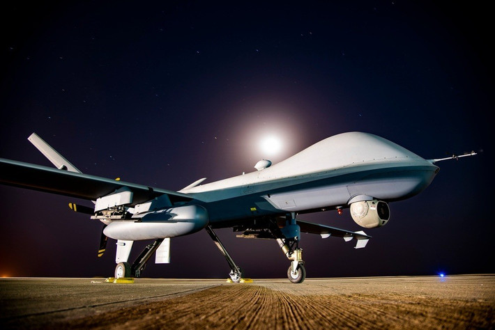Hơn thế nữa, sự kiện này cũng cho thấy sự chuyển mình của MQ-9 Reaper. Từ chỗ là “kẻ săn mồi mặt đất”, nó đang dần trở thành nền tảng vũ khí đa năng, có thể đối phó cả mục tiêu trên không. Trong bối cảnh UAV đang ngày càng trở thành mối đe dọa nghiêm trọng, Reaper được kỳ vọng sẽ đóng vai trò trung tâm trong chiến tranh tương lai.