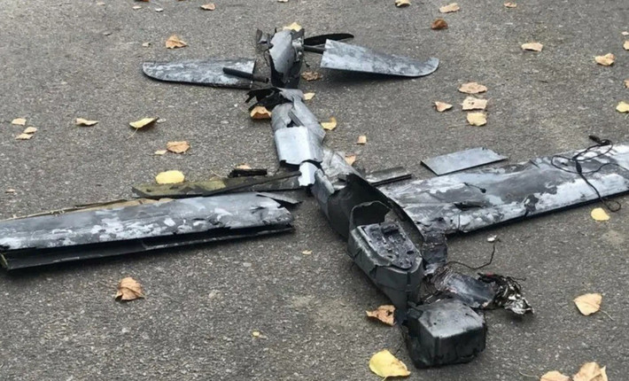 Trong thông báo chi tiết, Bộ Quốc phòng Nga cho biết, 40 UAV bị bắn rơi trên bán đảo Crimea, 34 chiếc tại vùng Kursk, 30 chiếc ở Belgorod, 20 chiếc ở Nizhny Novgorod và 17 chiếc tại vùng Voronezh - những khu vực vốn thường xuyên nằm trong tầm ngắm của các đòn tập kích UAV Ukraine thời gian gần đây.