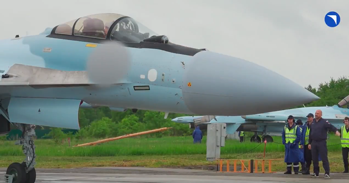 Khả năng sản xuất máy bay phản lực Su-35S của Nga bất chấp các lệnh trừng phạt của phương Tây, cho thấy sức phục hồi của ngành công nghiệp quốc phòng nước này. Ảnh: @Грета Туборг.