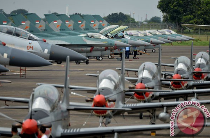 Tuy nhiên, phía Indonesia, Trung Quốc hoặc Nga chưa đưa ra bất cứ xác nhận chính thức nào về các kế hoạch này. Tuy nhiên, có suy đoán rằng, thông báo này có thể được đưa ra trong Triển lãm & Diễn đàn Quốc phòng Ấn Độ, dự kiến diễn ra từ ngày 11 đến 14 tháng 6 năm 2025 tổ chức tại Jakarta, Indonesia. Ảnh: @19FortyFive.