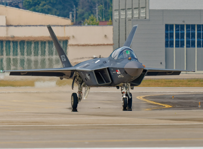 Không quân Ấn Độ (IAF) hiện đang đối mặt với tình trạng thiếu hụt phi đội tác chiến do các máy bay cũ như MiG-21 và Jaguar đang dần bị loại ra khỏi biên chế. Ảnh: @ Defence Security Asia.