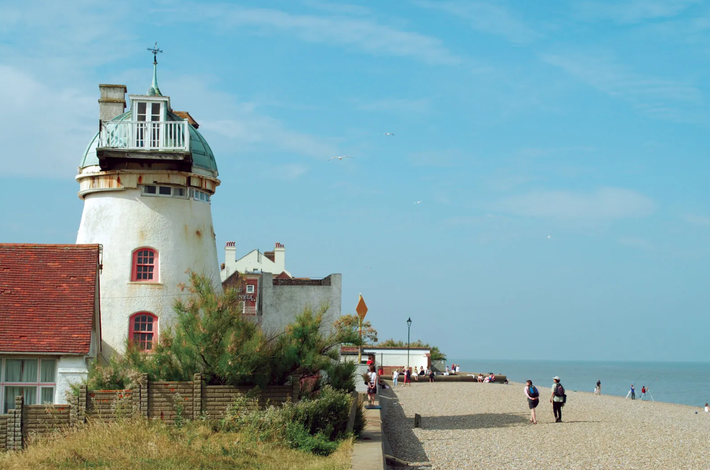Sizewell C trên bờ biển Suffolk, nước Anh là địa điểm dự kiến dùng để xây dựng một nhà máy điện hạt nhân. Vì thế, các chuyên gia đến từ Viện Khảo Cổ Học Oxford Cotswold Archaeology đã tiến hành khai quật trước khi dự án được bắt đầu. Ảnh: @Viện Khảo Cổ Học Oxford Cotswold Archaeology.