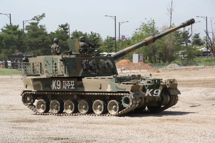 K9 Thunder là pháo tự hành cỡ nòng 155mm / 52 do Hanwha Techwin (trước đây gọi là Samsung Techwin), phát triển cho Lực lượng vũ trang Hàn Quốc. Ảnh: @MilitaryLeak.