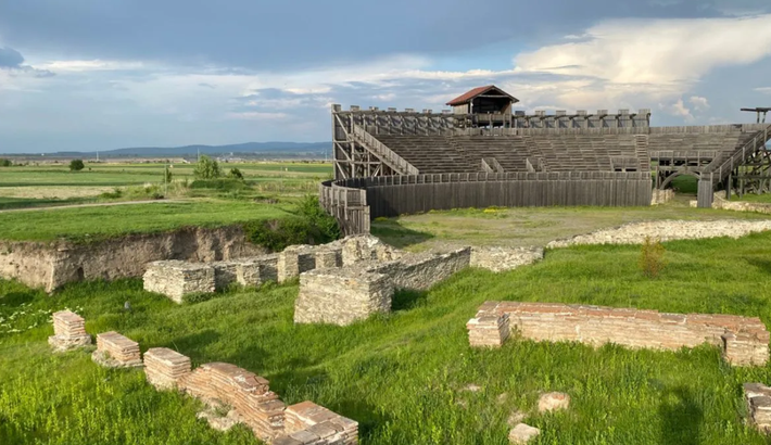 Tại khu di chỉ khảo cổ Viminacium ở Serbia, cách Belgrade khoảng 96 km về phía đông, các chuyên gia đến từ Viện Khảo cổ học Belgrade bất ngờ tìm thấy quần thể di tích cổ xưa kỳ lạ, bí ẩn. Ảnh: @Viện Khảo cổ học Belgrade.