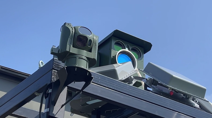 Truyền thông Nga trích dẫn thông tin từ công ty LazerBuzz, ồ ạt đưa tin về cuộc thử nghiệm hệ thống laser quân sự Posokh. Ảnh: @ The Moscow Times.
